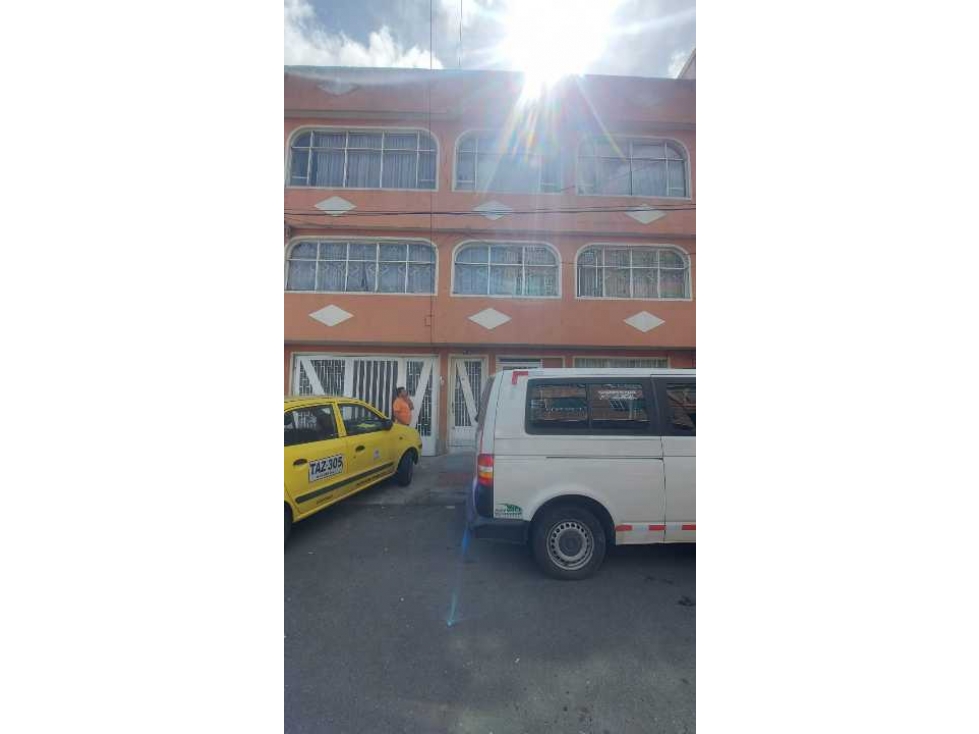 VENTA DE CASA RENTABLE EN BARRIO SAN FERNANDO BARRIOS UNIDOS BOGOTÁ — foto 3