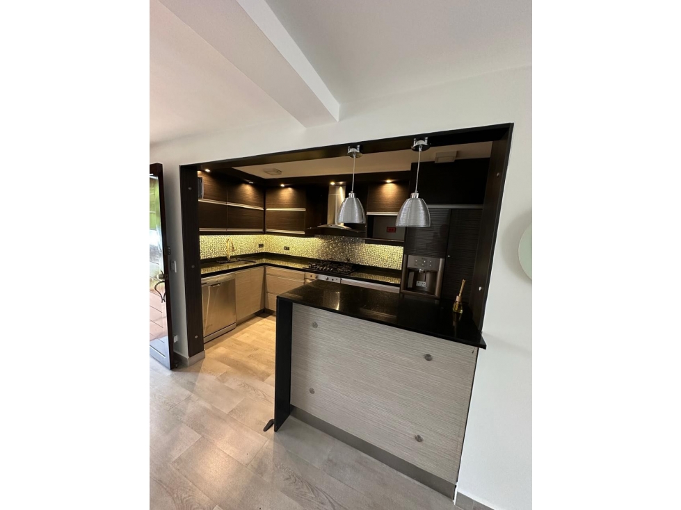 Venta de casa en Bello-Cabañas — foto 2