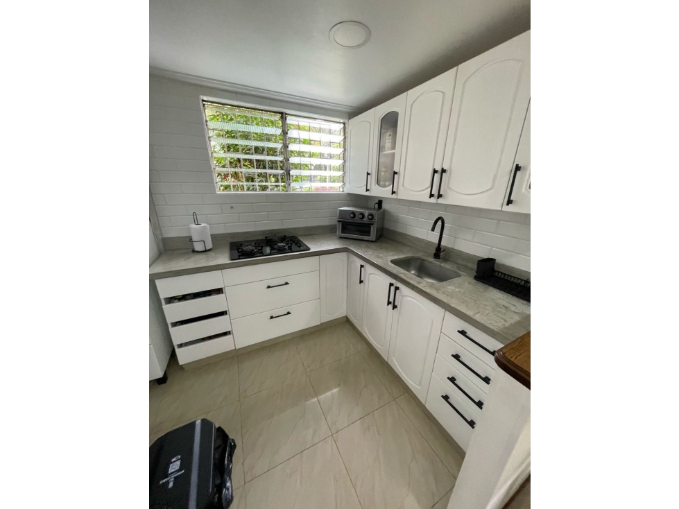 Venta de casa en Calazans unidad cerrada — foto 3