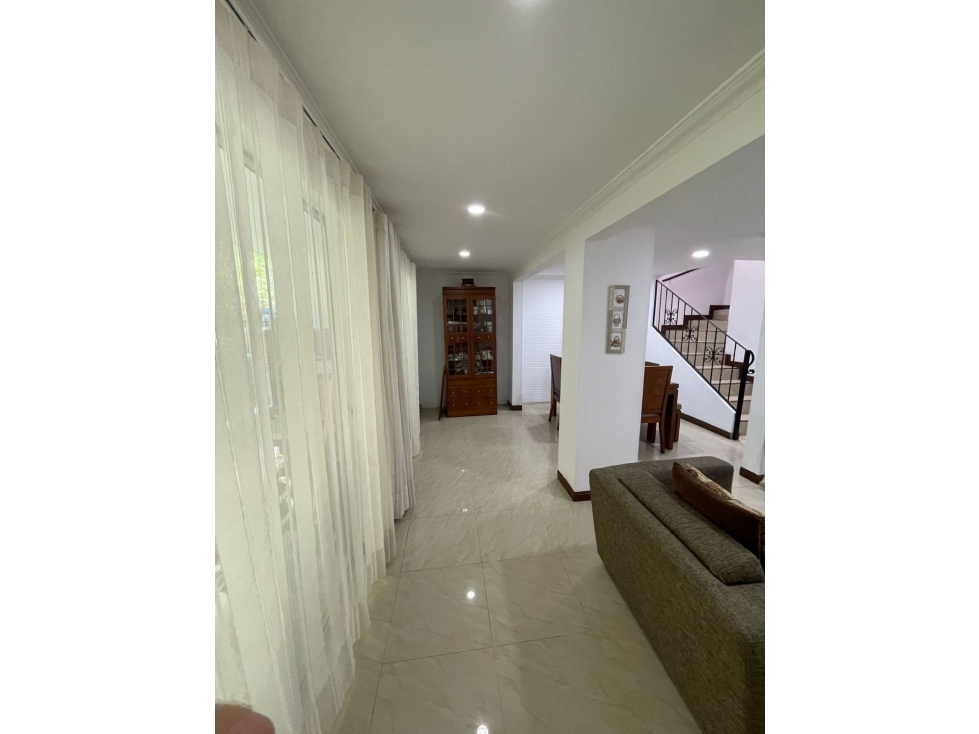 Venta de casa en Calazans unidad cerrada — foto 5