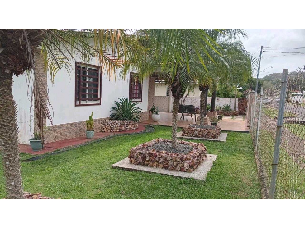 VENTA DE CASA EN CAPIRA BARRIADA VILLA VANESA A PRECIO UNICO 800M2