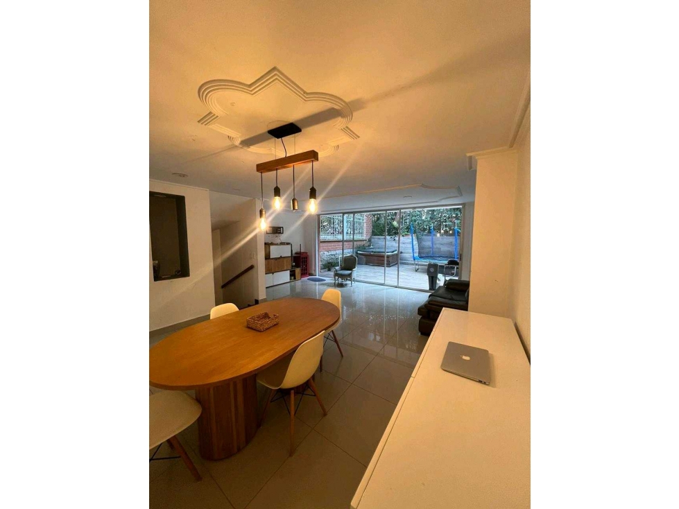 Venta de casa en Castropol Poblado
