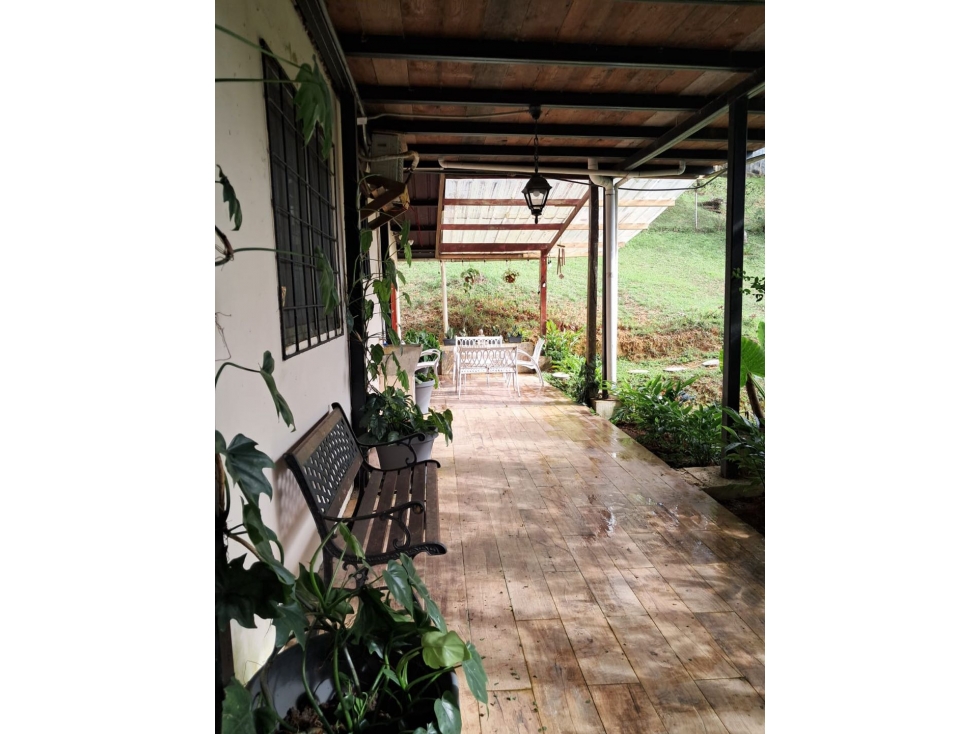 VENTA DE CASA EN CERRO AZUL