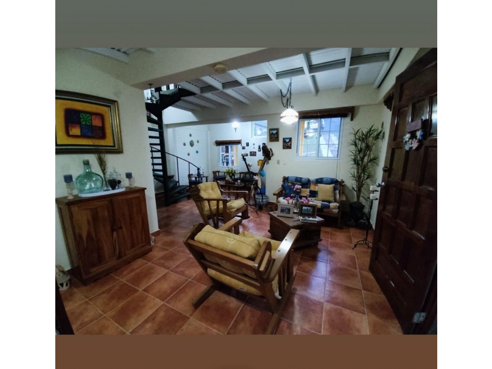 VENTA DE CASA EN CERRO AZUL - 3