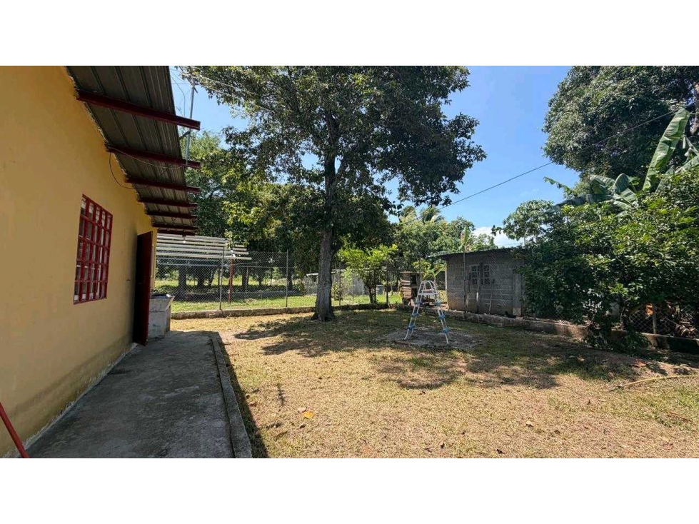 VENTA DE CASA EN CHIRU ANTON CON TERRENO DE 646.61M2 CERCADA — foto 3