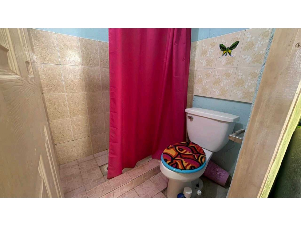 VENTA DE CASA EN CHIRU ANTON CON TERRENO DE 646.61M2 CERCADA — foto 6