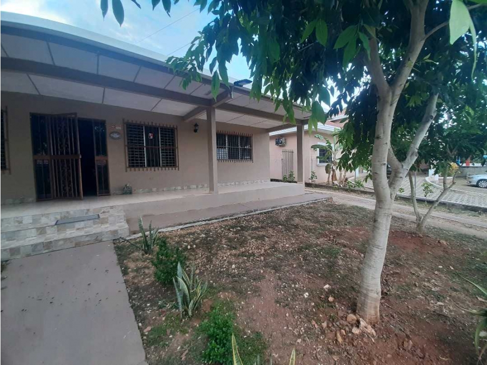 VENTA DE HERMOSA CASA GRANDE EN CHITRÉ - 3