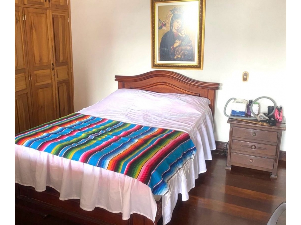 VENTA DE CASA EN CIUDAD BOLÍVAR ANTIOQUIA CON 2 LOCALES RENTANDO — foto 3