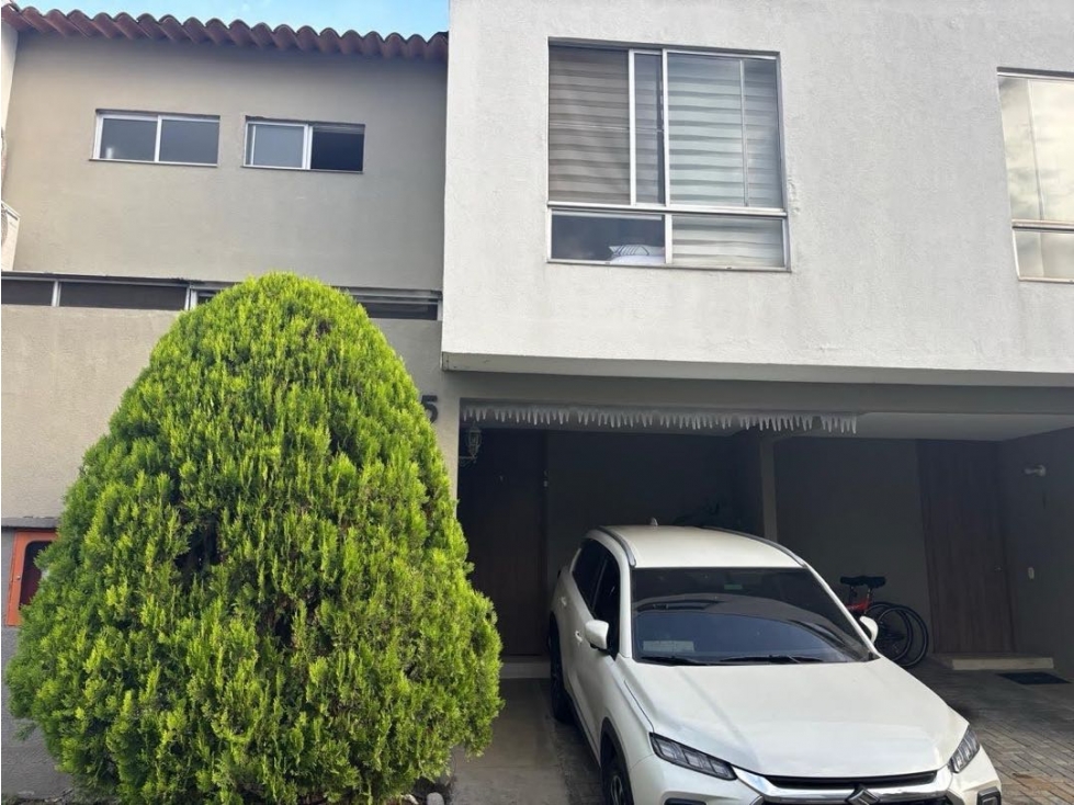 VENTA DE CASA EN CIUDAD COUNTRY, JAMUNDI 679.