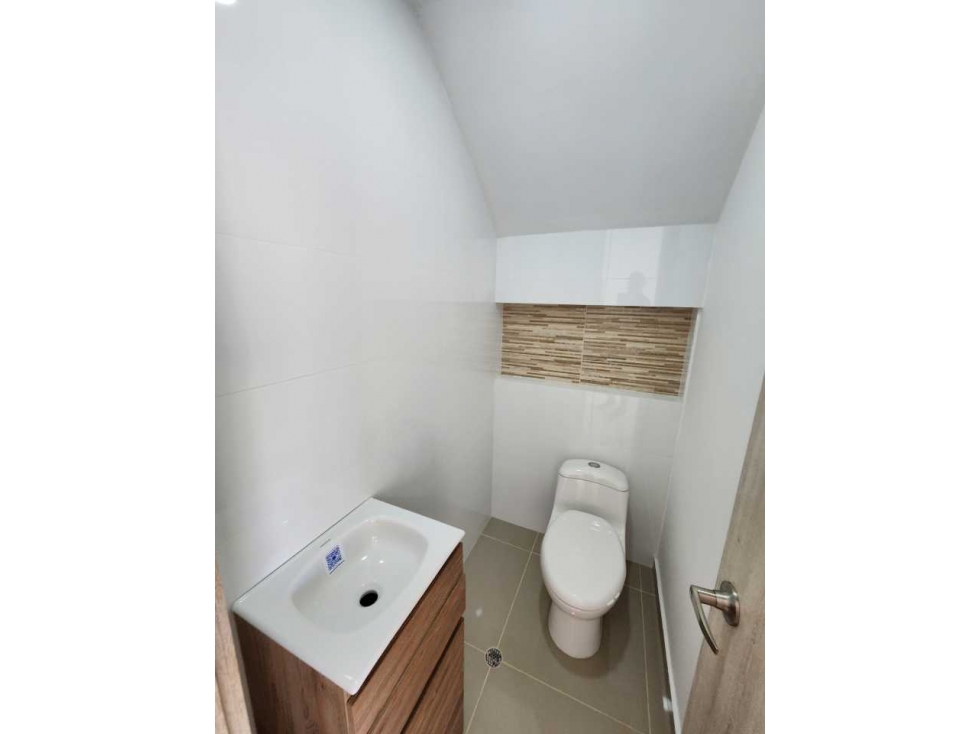 VENTA DE CASA EN CIUDAD JARDIN (NUEVA) — foto 4