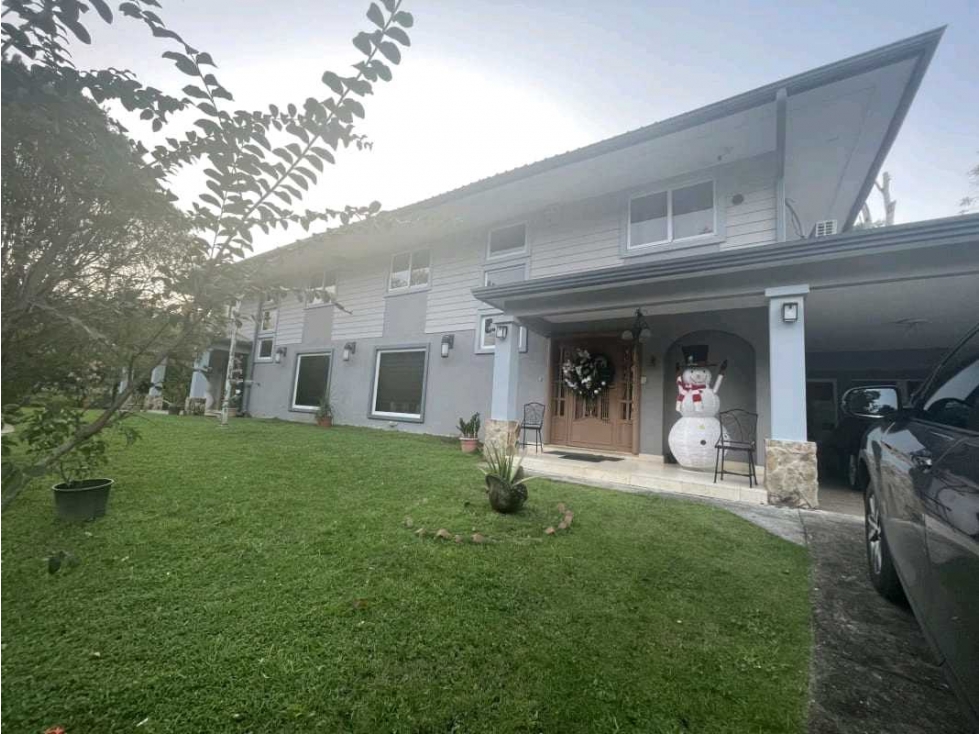 VENTA DE CASA EN CLAYTON 672M2 - 2