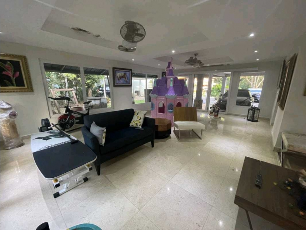 VENTA DE CASA EN CLAYTON 672M2 - 4