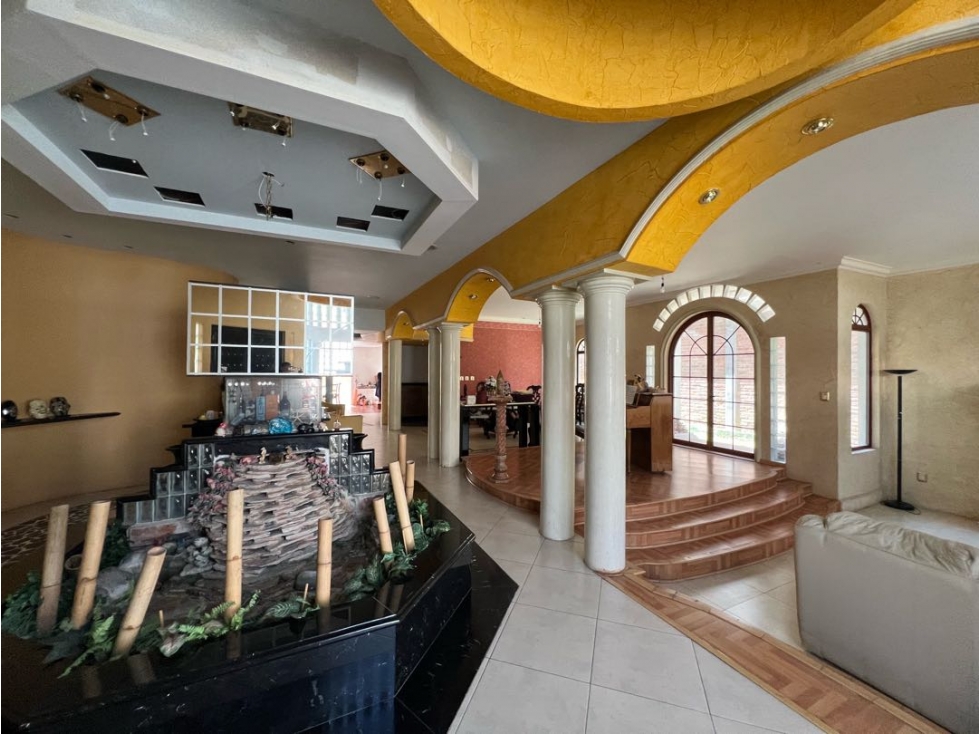 Casa en Venta en Club de Golf con alberca y gran jardín — foto 3