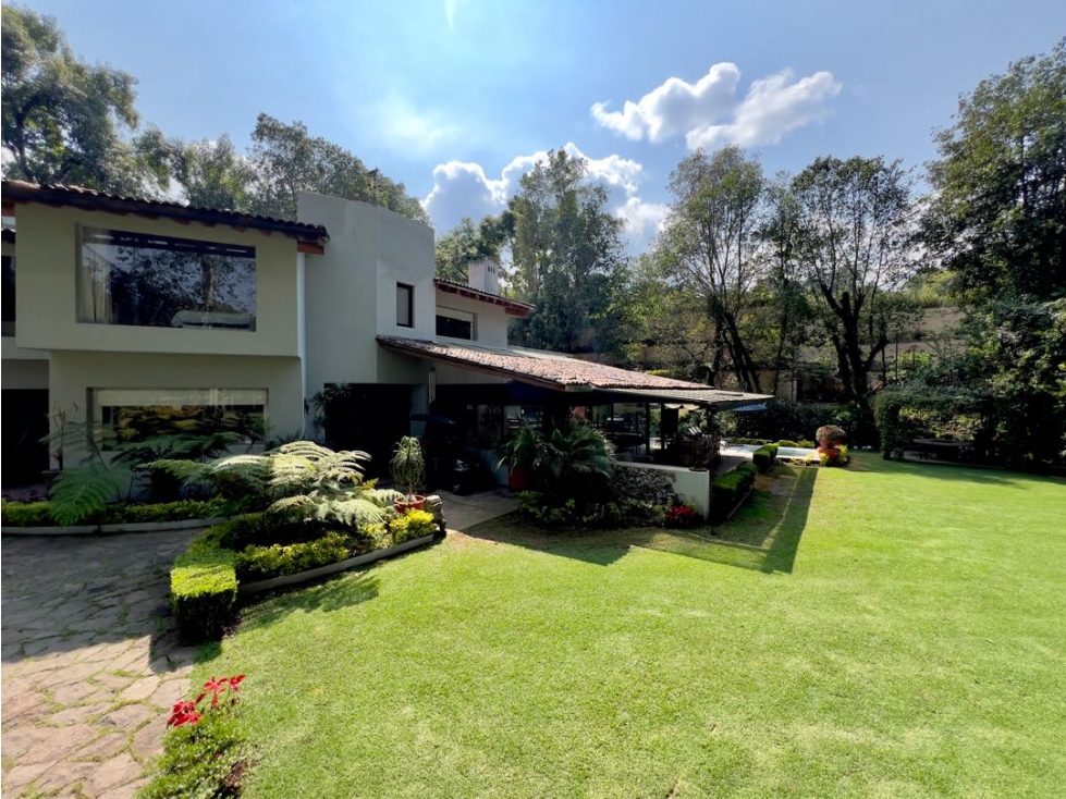 VENTA DE CASA EN CLUB DE GOLF | CON JARDINES Y JACUZZI | AVANDARO — foto 2