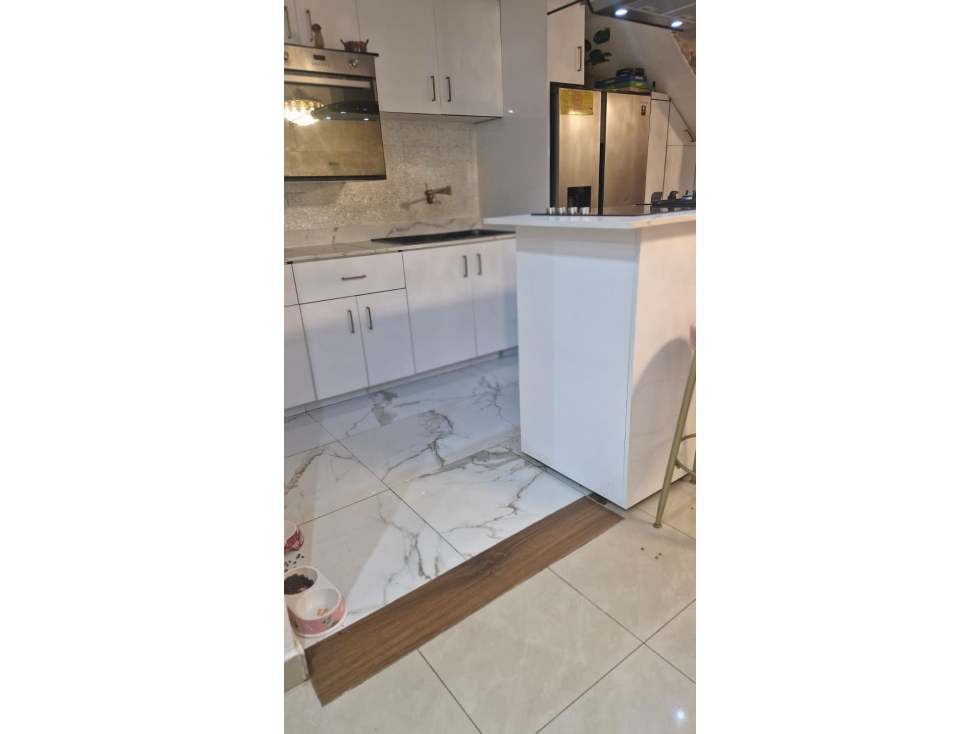 VENTA DE CASA EN CONDADO DE REY — foto 2