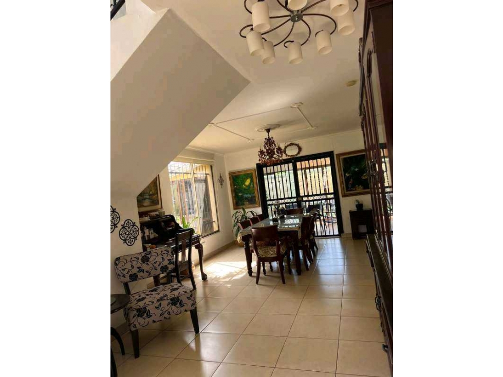 VENTA DE CASA EN CONDADO DEL REY RESIDENCIAL PASEO DORADO 374M2 JP — foto 3