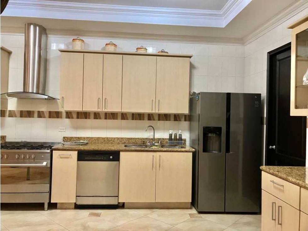 Venta de Casa en Condado del Rey, Residencial Altos de Panamá — foto 4