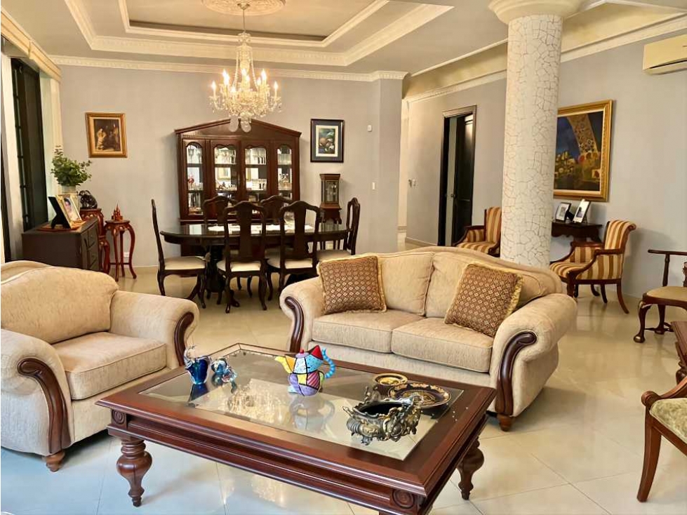 Venta de Casa en Condado del Rey, Residencial Altos de Panamá