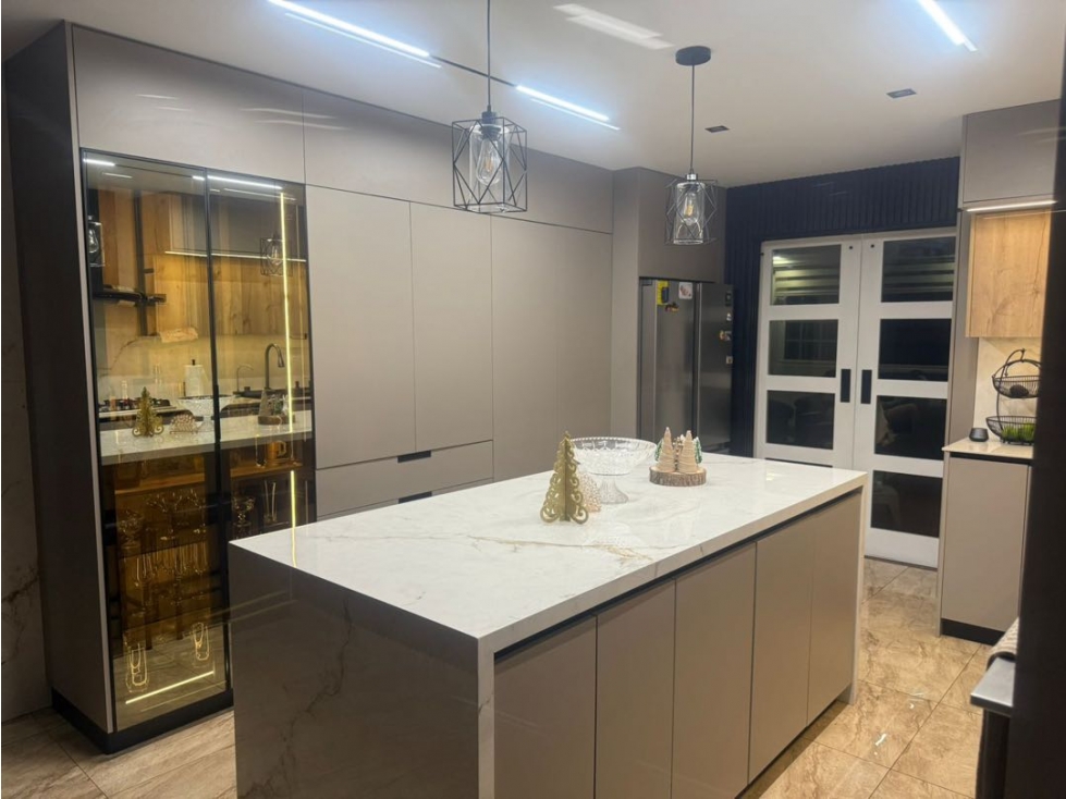 VENTA DE CASA EN LOMAS DEL DORADO