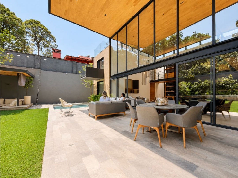 VENTA DE CASA EN CONDOMINIO | ALBERCA Y JACUZZI | AVANDARO — foto 2