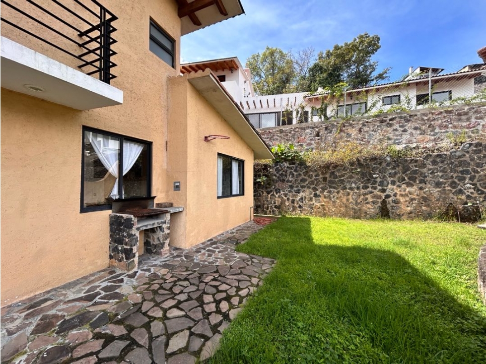 VENTA DE CASA EN CONDOMINIO CON JARDIN Y VISTAS | VALLE DE BRAVO. — foto 3
