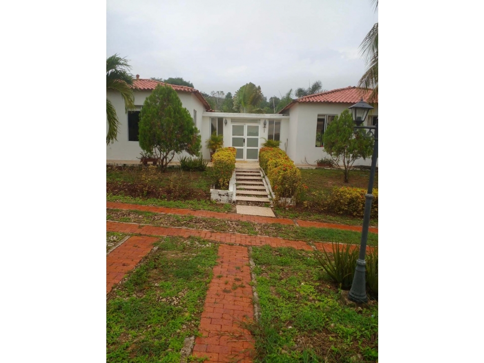 VENTA DE CASA EN CONDOMINIO PRIVADO CON 4 ALCOBAS EN TURBACO - 4