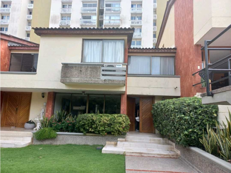 VENTA y ARRIENDO CASA EN CONJUNTO CERRADO EN RIOMAR