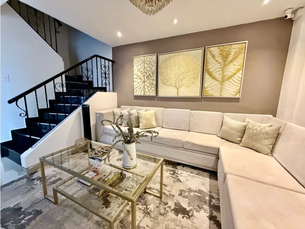 Venta de casa en conjunto cerrado ubicacion central - 2