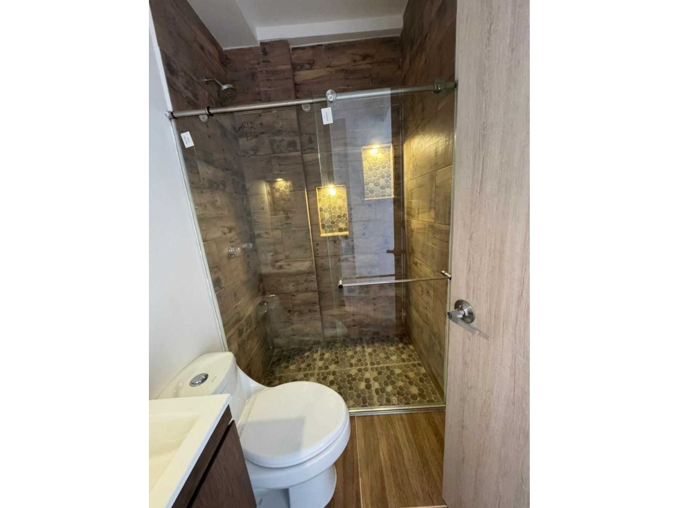 VENTA DE CASA EN CONJUNTO CERRADO EN MONTENEGRO QUINDIO — foto 3