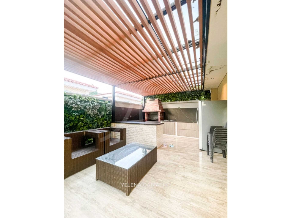Venta de casa en conjunto La Castellana — foto 2