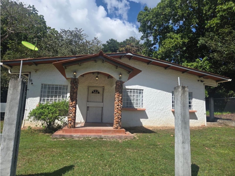 VENTA DE CASA EN COSTA ESMERALDA SAN CARLOS
