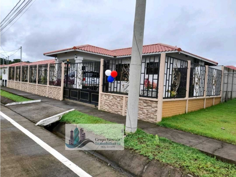VENTA DE CASA EN DAVID 3 RECAMARAS A PASOS DE LA INTERAMERICANA