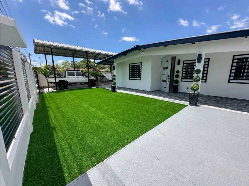VENTA DE CASA EN DAVID 5 RECAMARAS COMPLETAMENTE CERCADA