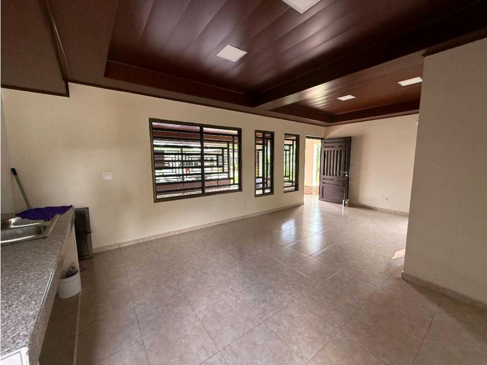 VENTA DE CASA EN DAVID CENTRO CERCADA — foto 5