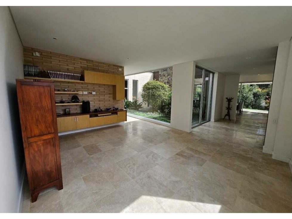VENTA DE CASA EN EL ALTO DE LAS PALMAS EN UNIDAD CERRADA — foto 2