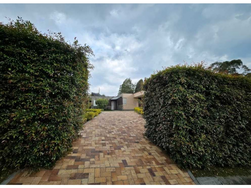 VENTA DE CASA EN EL ALTO DE LAS PALMAS EN UNIDAD CERRADA — foto 6