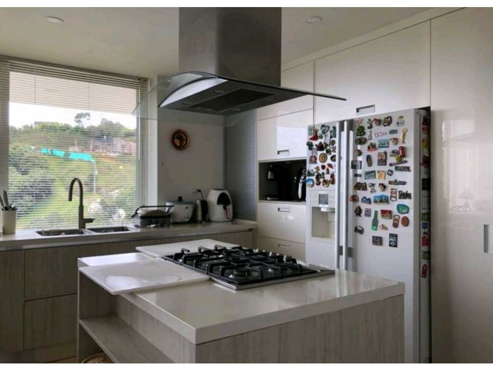VENTA DE CASA EN EL ALTO DE LAS PALMAS, CERCA AL MALL INDIANA. — foto 4