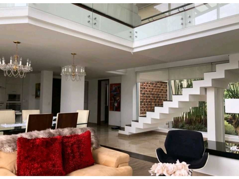VENTA DE CASA EN EL ALTO DE LAS PALMAS, CERCA AL MALL INDIANA. — foto 5