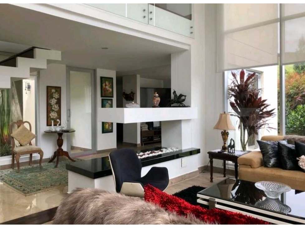 VENTA DE CASA EN EL ALTO DE LAS PALMAS, CERCA AL MALL INDIANA. — foto 6