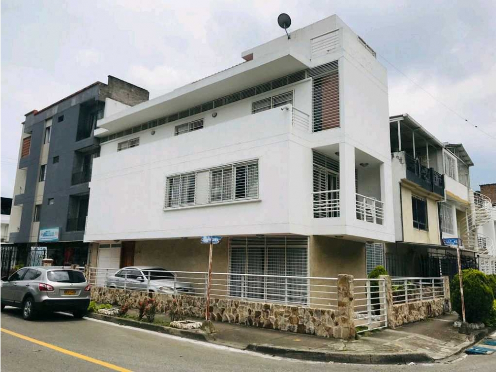 VENTA DE CASA EN EL CANEY SUR DE CALI