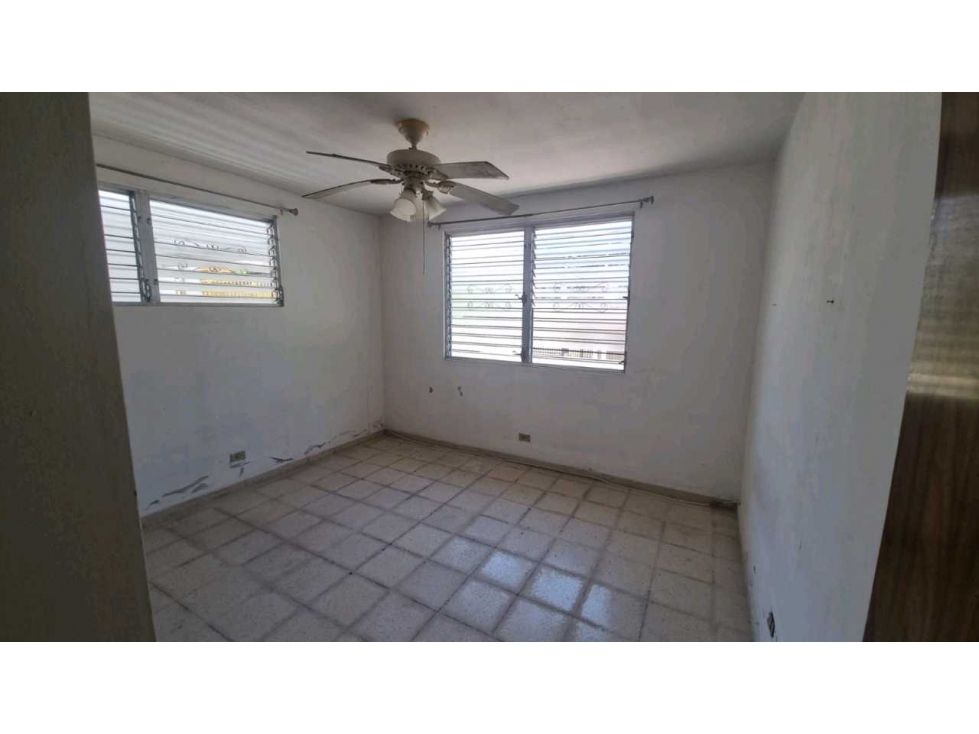 ALQUILER O VENTA DE CASA RESIDENCIAL 300M2 EN EL DORADO — foto 4