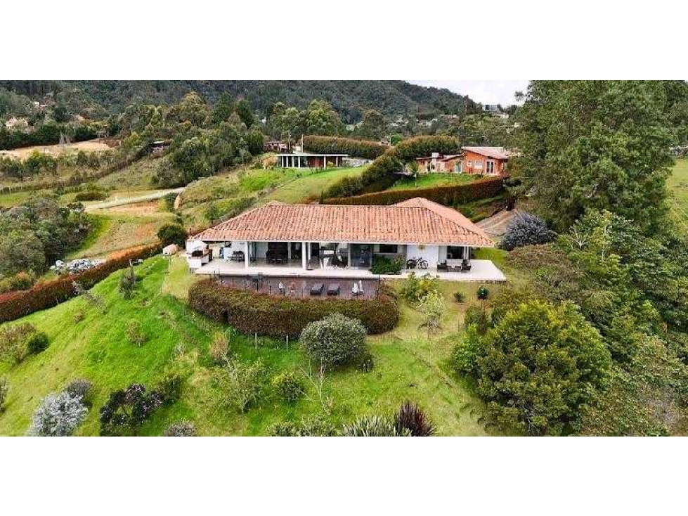 VENTA DE CASA EN EL ESCOBERO.