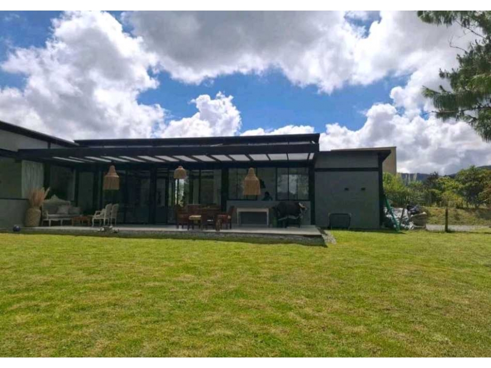 VENTA DE CASA EN EL ALTO DEL ESCOBERO, DE UN NIVEL. — foto 6