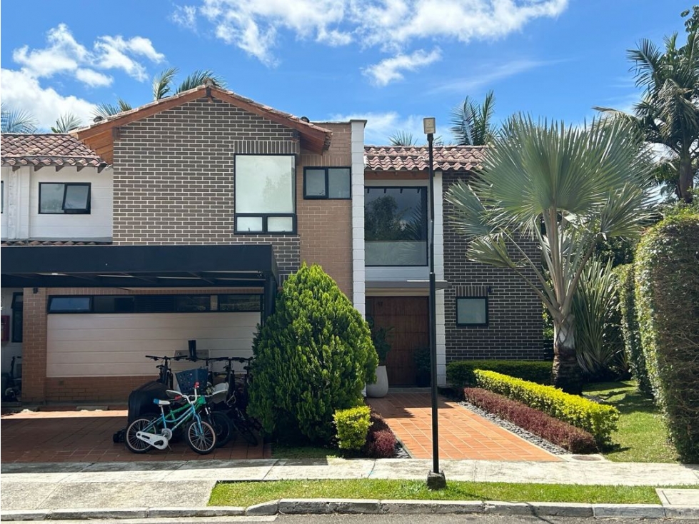 Venta de casa en el retiro