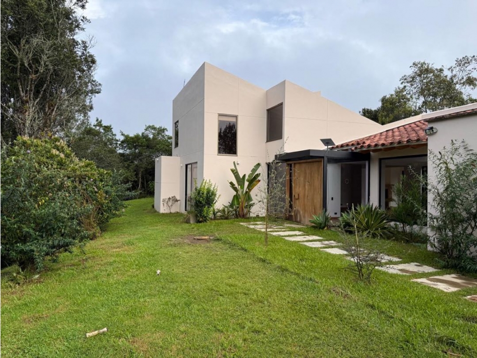 VENTA DE CASA EN EL RETIRO — foto 3