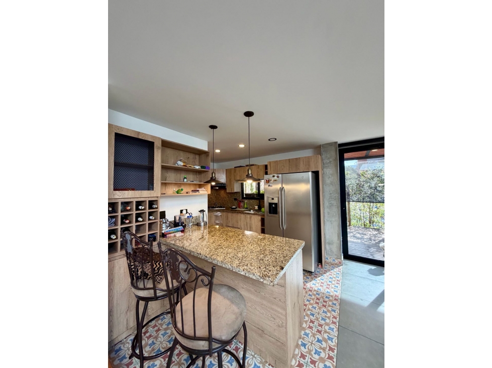 Venta de Casa en El Retiro, Antioquia; urbanización cerrada — foto 3