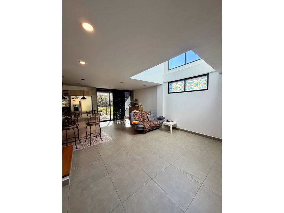 Venta de Casa en El Retiro, Antioquia; urbanización cerrada — foto 2
