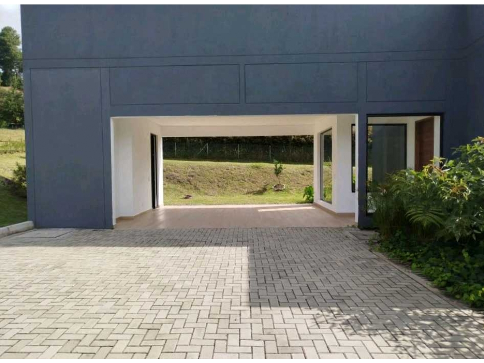 VENTA DE CASA EN EL RETIRO FIZEBAD, PARA ESTRENAR DE UN NIVEL. — foto 4