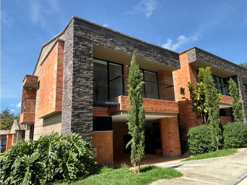 Venta de Casa En El Retiro Unidad Cerca Zona Urbana