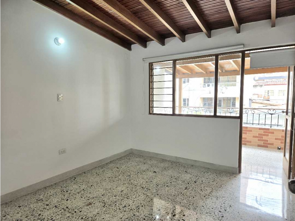 VENTA DE CASA EN EL VELODROMO — foto 4